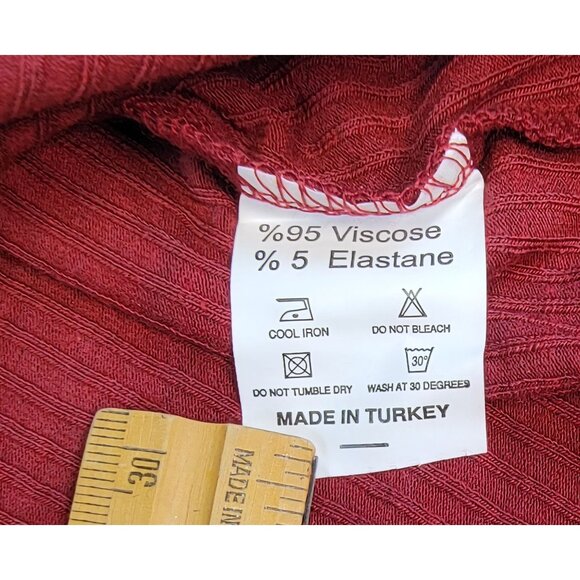 Milan Kiss Sleeveless Turtleneck Top Ribbed Burgandy Womens L New With Tags - Picture 3 of 6